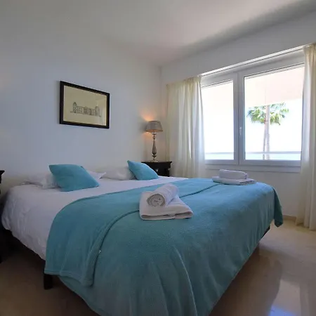 Near The Beach, Pool, Tennis Court, 3-bedrooms, 2-bathrooms, Ac Appartement