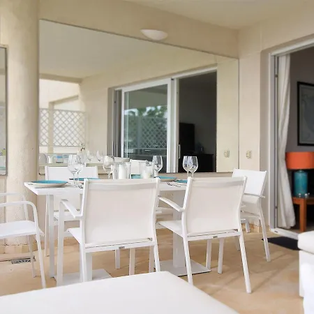 Near The Beach, Pool, Tennis Court, 3-bedrooms, 2-bathrooms, Ac Appartement