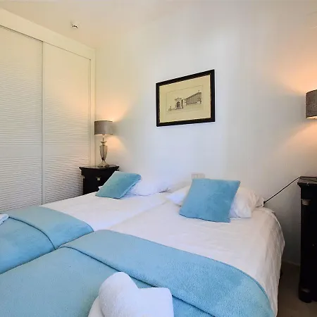 Appartement Near The Beach, Pool, Tennis Court, 3-bedrooms, 2-bathrooms, Ac *