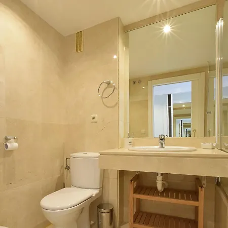 Near The Beach, Pool, Tennis Court, 3-bedrooms, 2-bathrooms, Ac